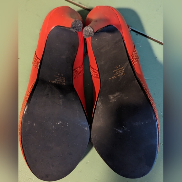 Bijou New York Red Faux Snake Embossed Heels, Pumps, Size 8M - Picture 4 of 9